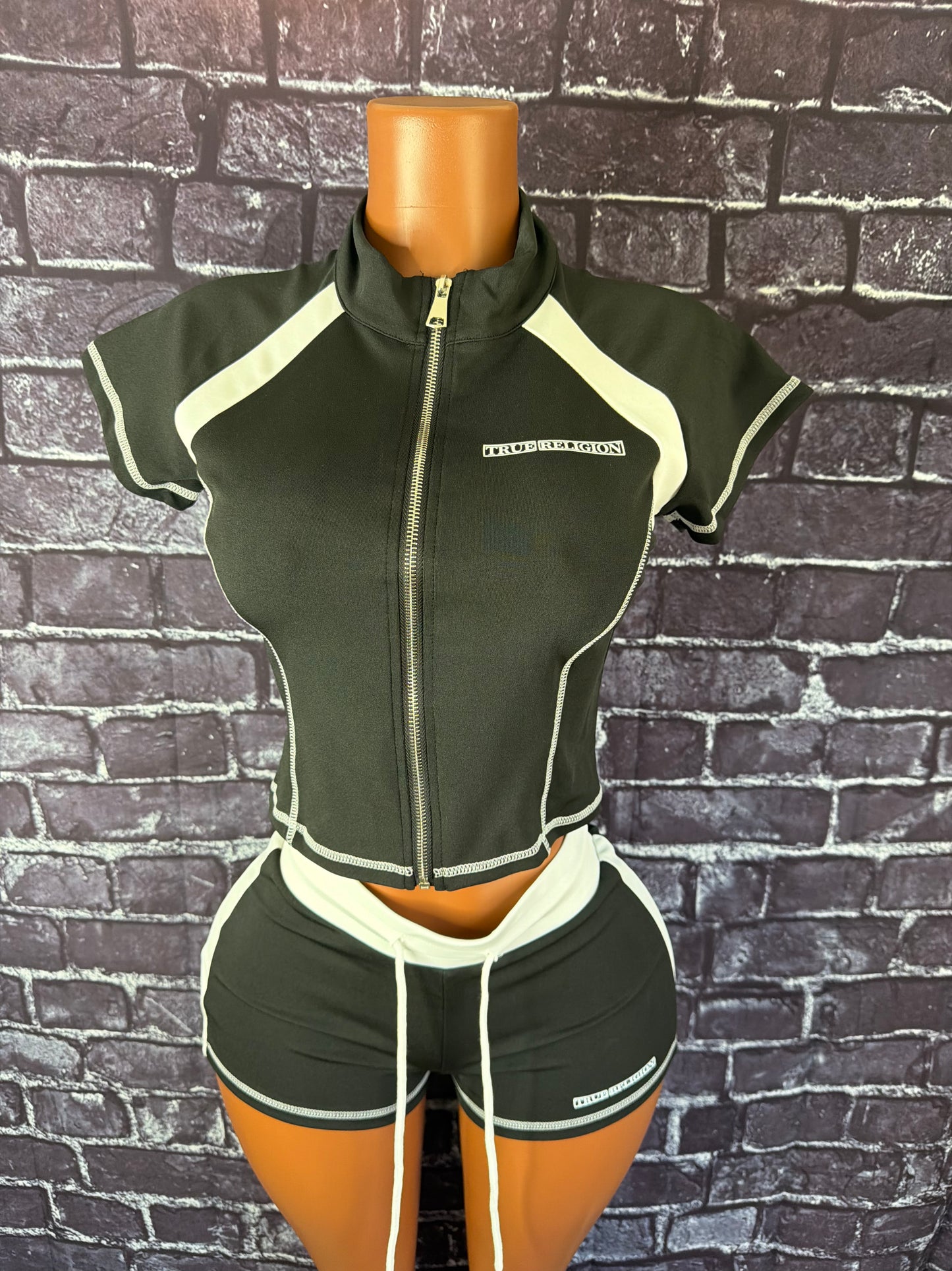 2 Piece True Set
